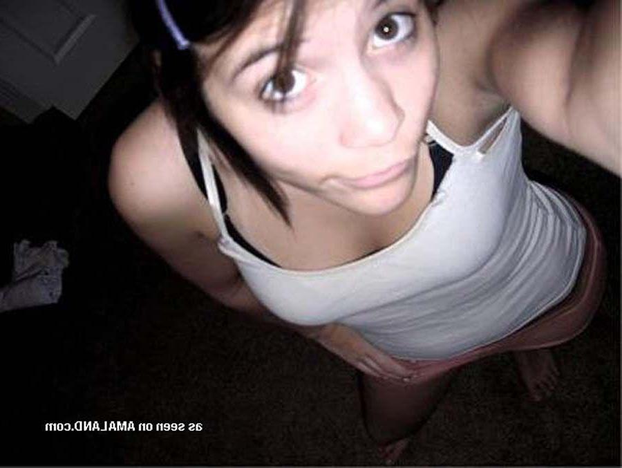 16P Pictures of hot teens with cameras and mirrors