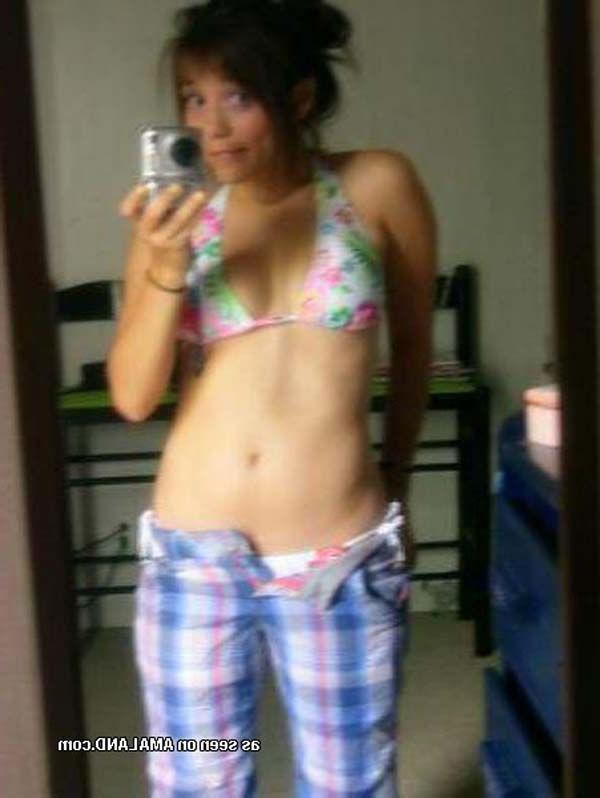 16P Pictures of hot teens with cameras and mirrors