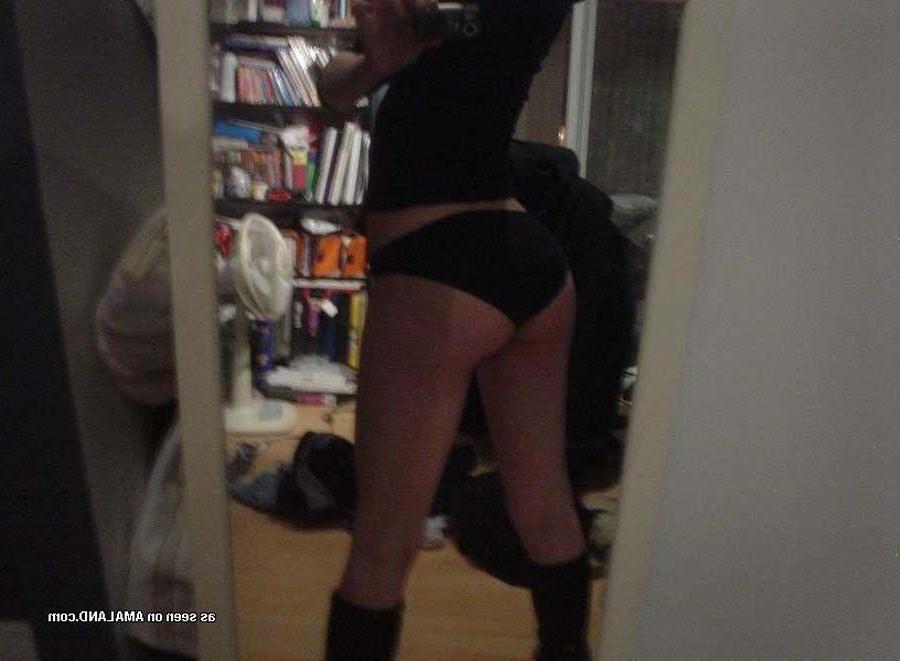 16P Pictures of hot teen girlfriends taking pics of themselves