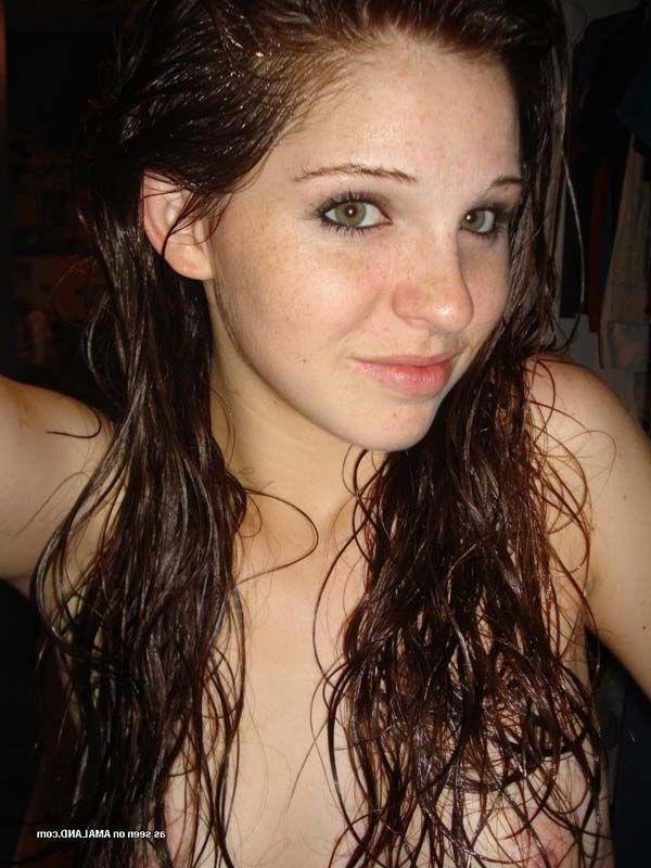 16P Pictures of hot slutty girlfriends with cameras