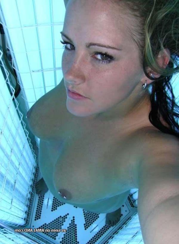 16P Pictures of hot girlfriends taking pics of themselves