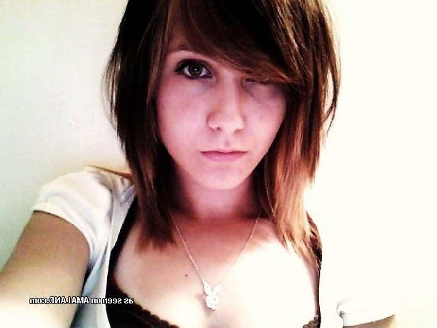 16P Pictures of hot girlfriends taking pics of themselves