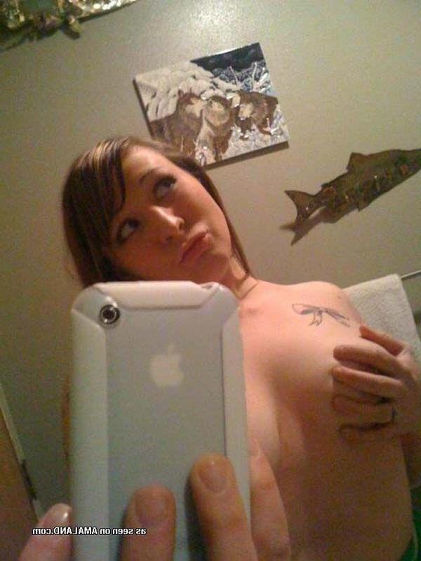 16P Pictures of hot girlfriends taking pics of themselves