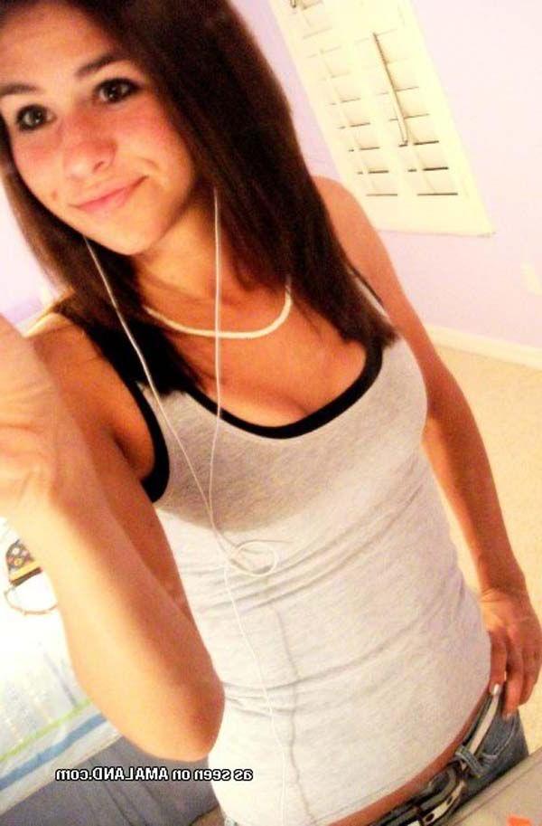 16P Pictures of hot teen girlfriends taking sexy pics of themselves