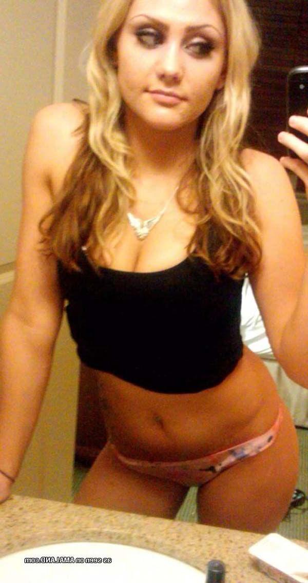 16P Pictures of horny hot teens taking pics of themselves