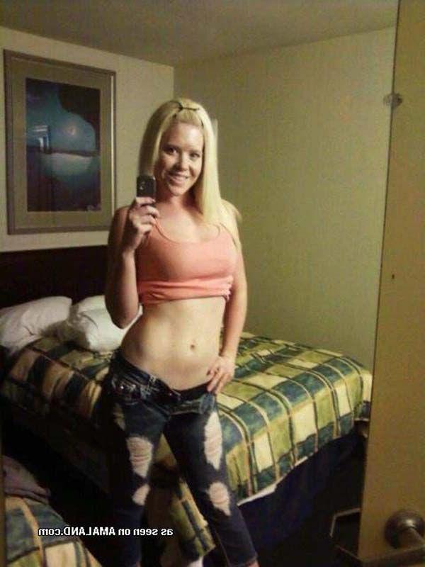 16P Pictures of horny hot teens taking pics of themselves