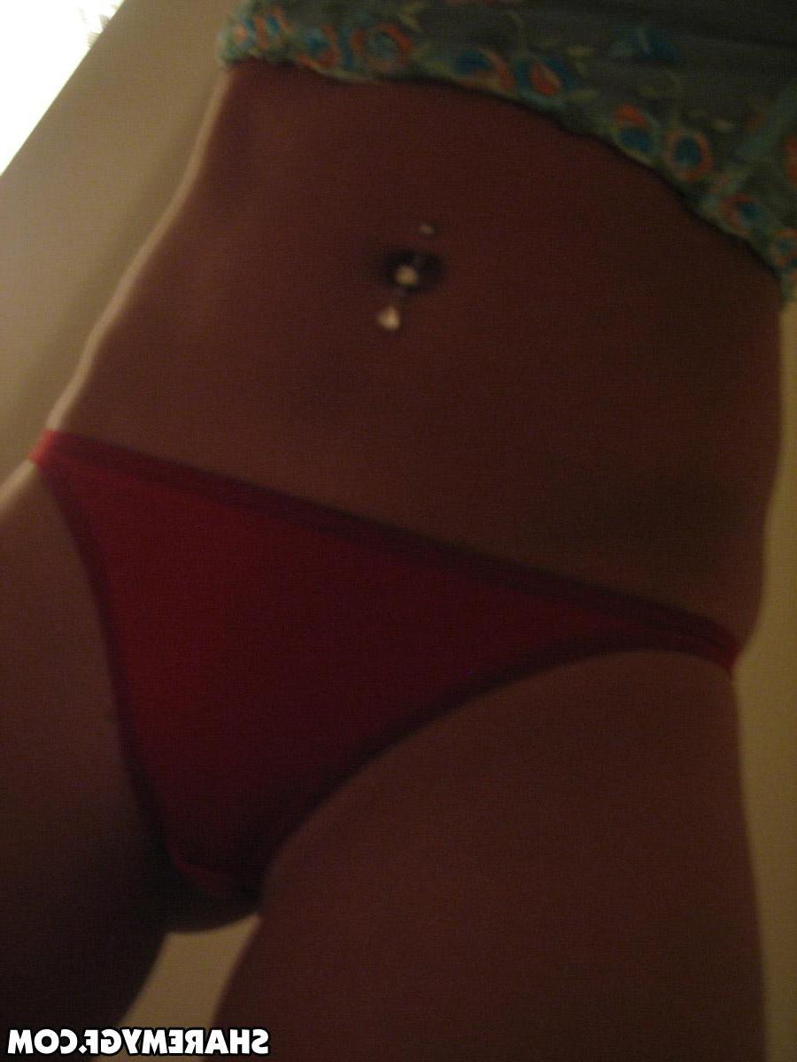 12P Busty GF takes selfies of her huge boobs and round ass
