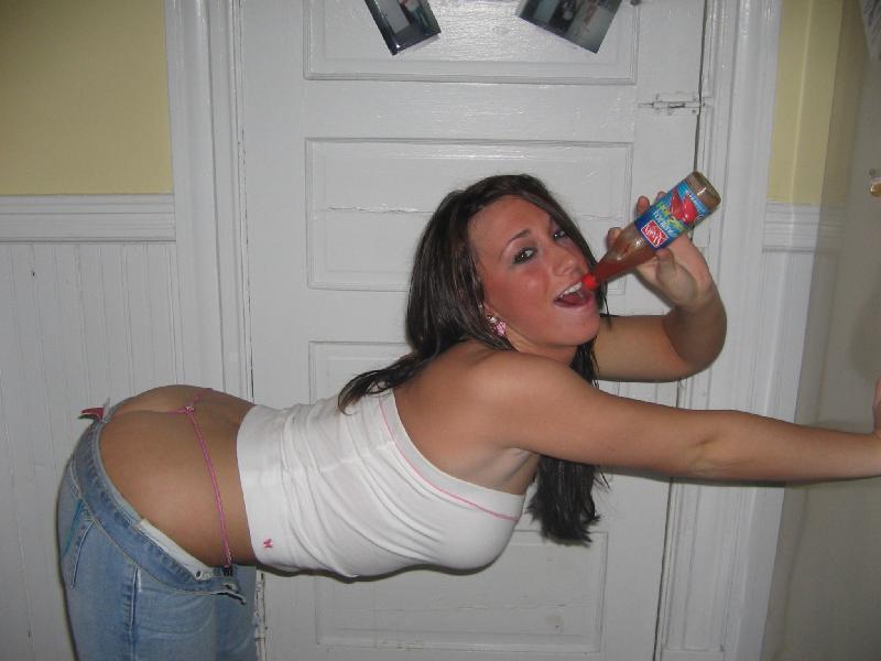 15P Pictures of hot amateur girlfriends showing their naughtiness on cam