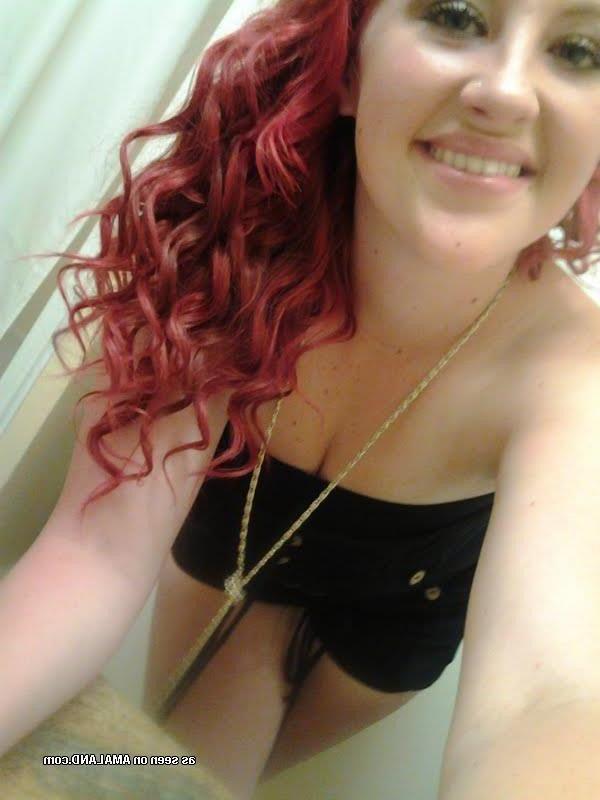 14P Pictures of hot teen girlfriends showing their bodies on cam