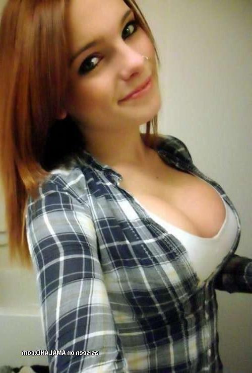 14P Pictures of hot teen girlfriends showing their bodies on cam