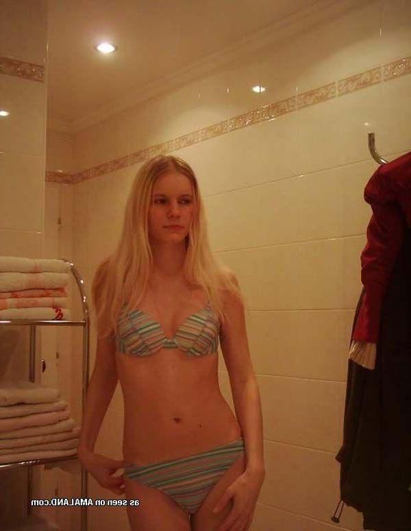15P Pictures of hot girlfriends getting naked on camera