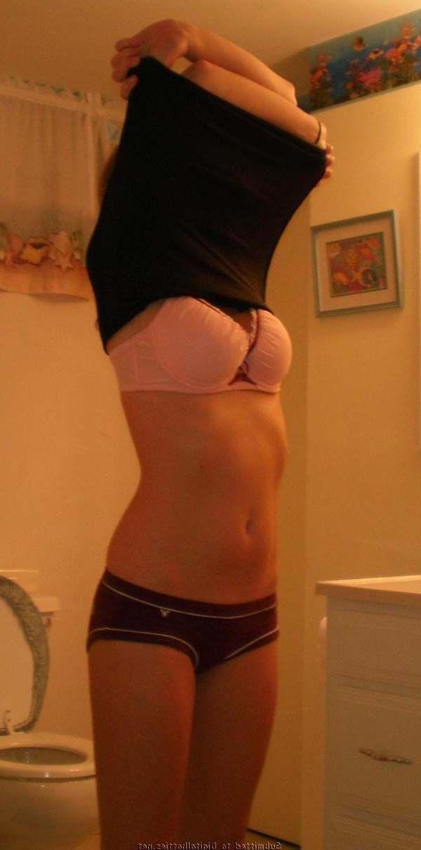 15P Pictures of girlfriends naked on camera