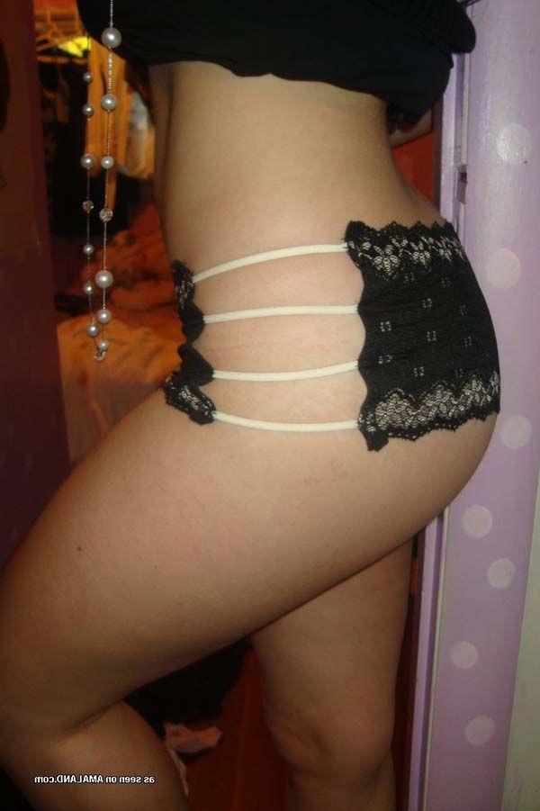 15P Pictures of hot teen girlfriends showing off