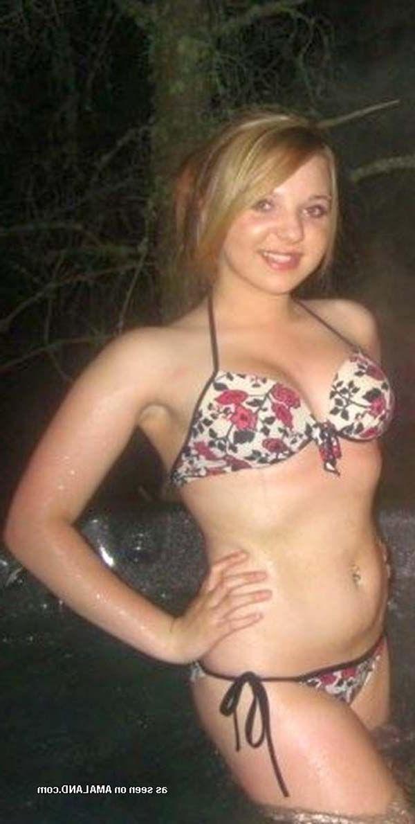 15P Pictures of hot teen girlfriends showing off