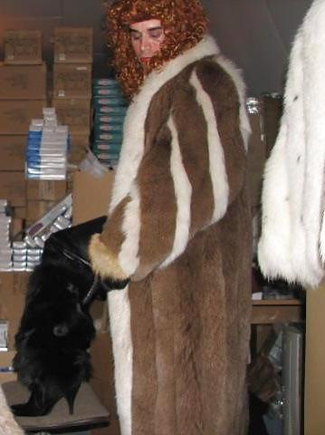 25P Random CDs in fur