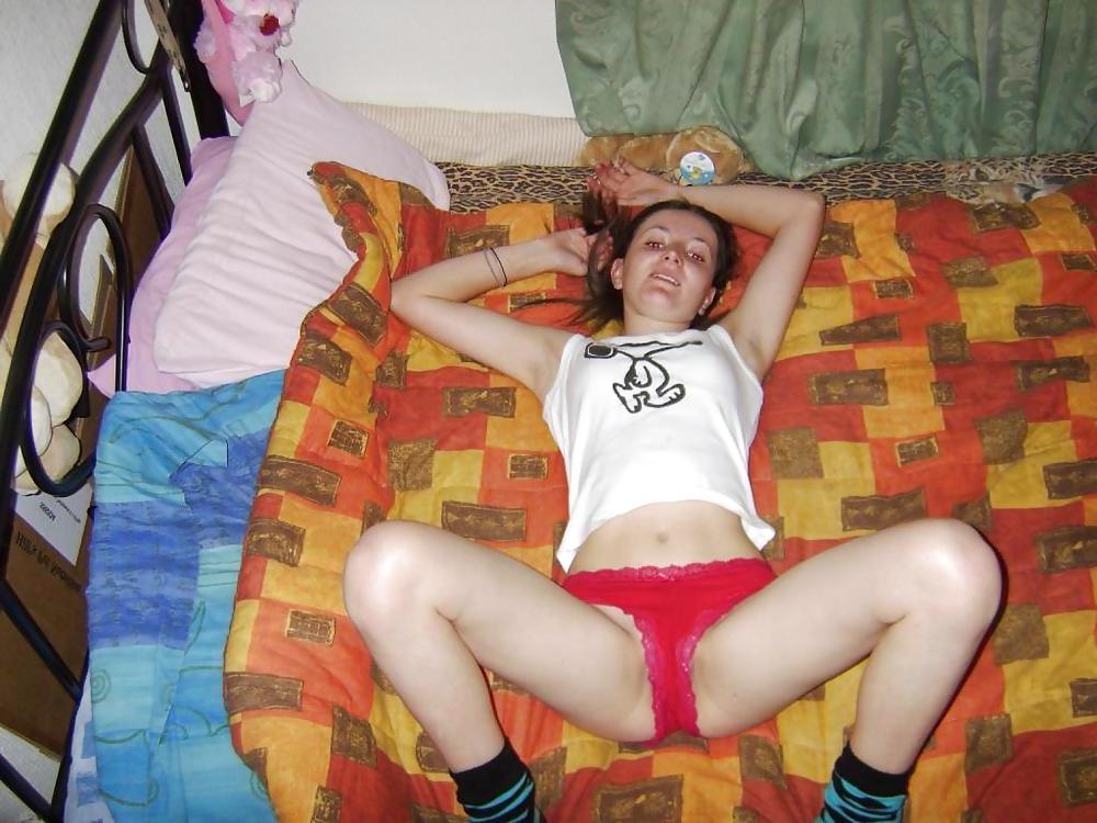 25P HORNY YOUNG COUPLE