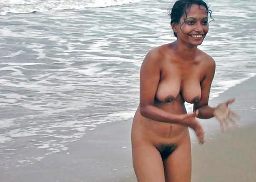 9P Fur on the beach