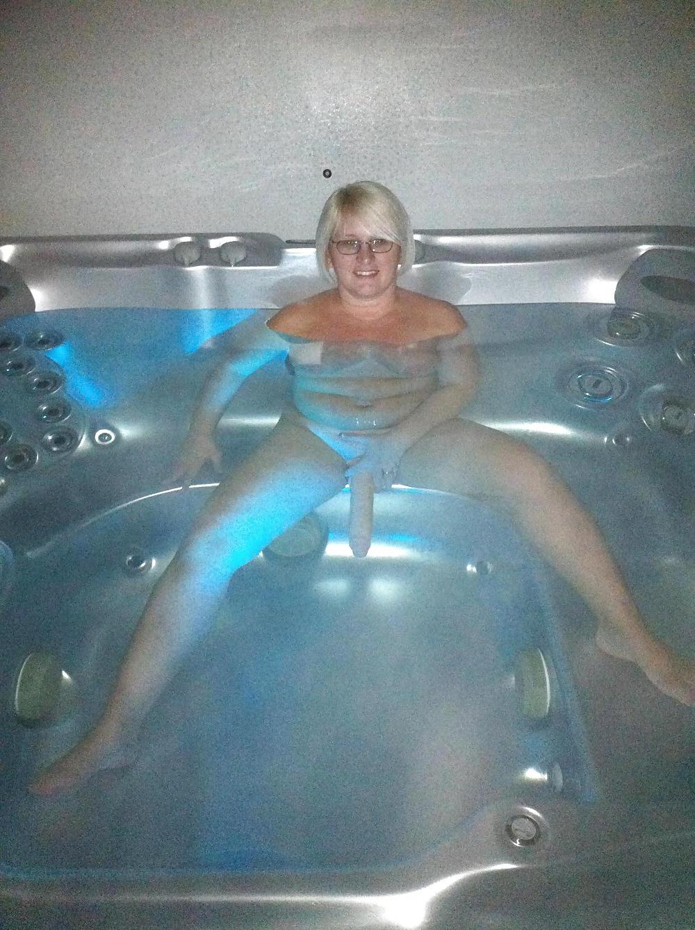 8P Some fun in our Whirlpool!