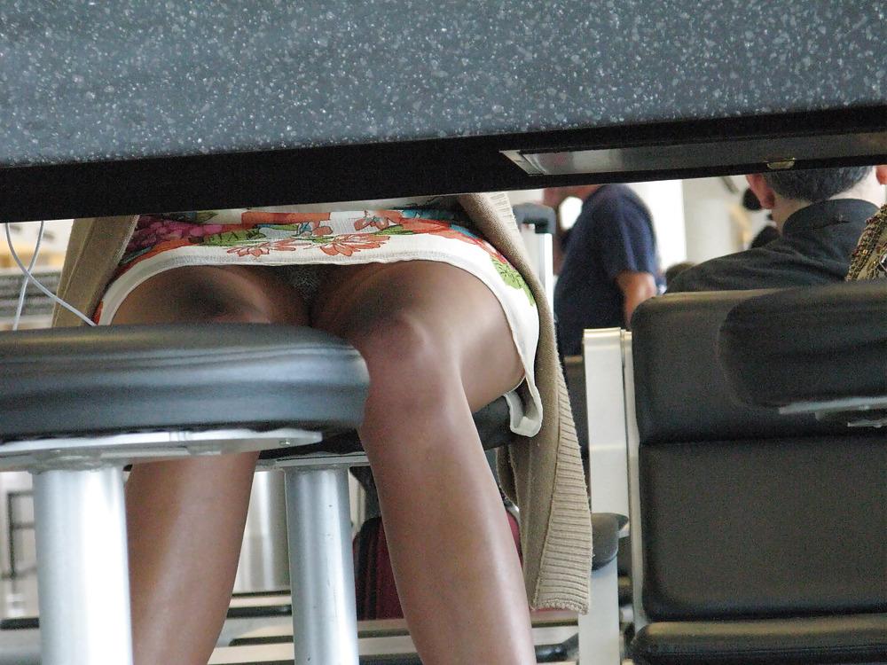 4P Airport Upskirt