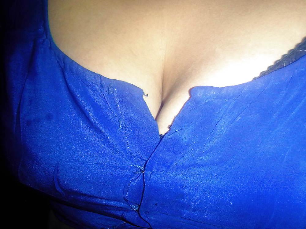 25P Luton Paki housewife
