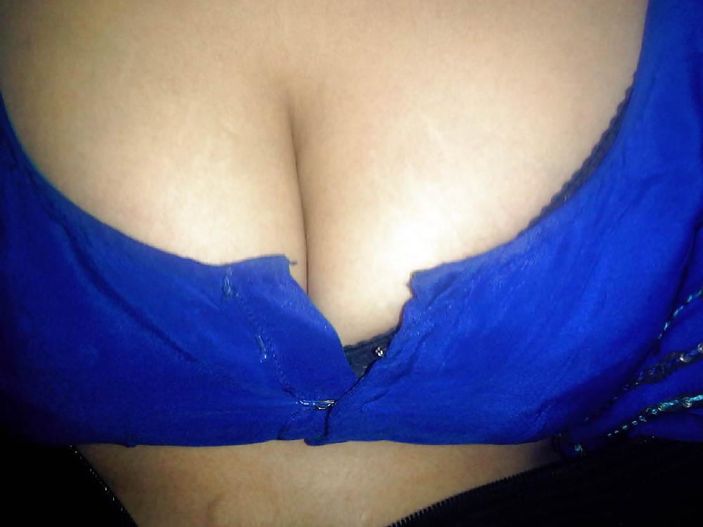 25P Luton Paki housewife