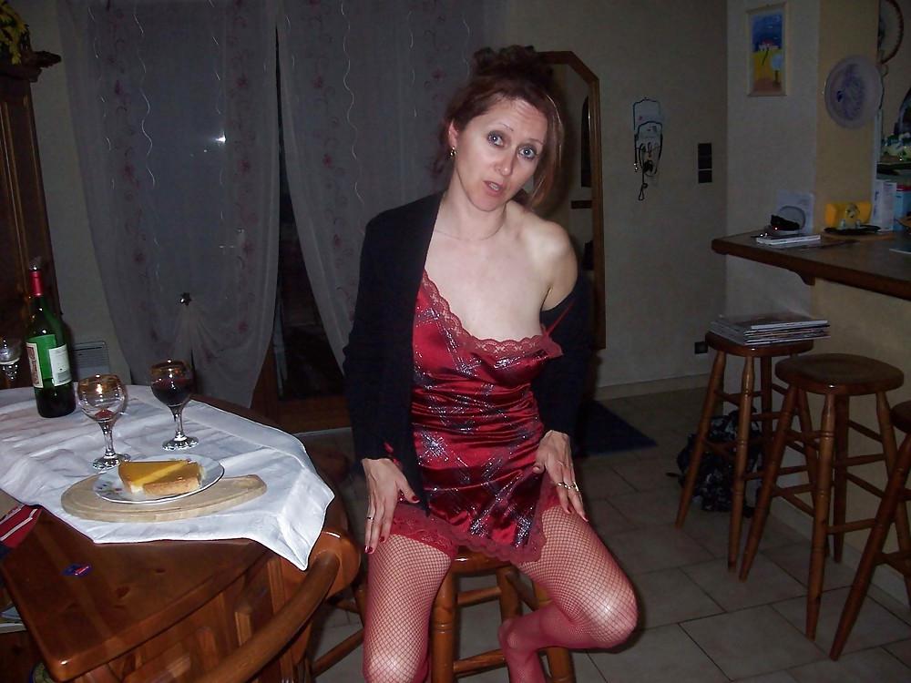 25P HORNY HOUSEWIFE SYLVIE