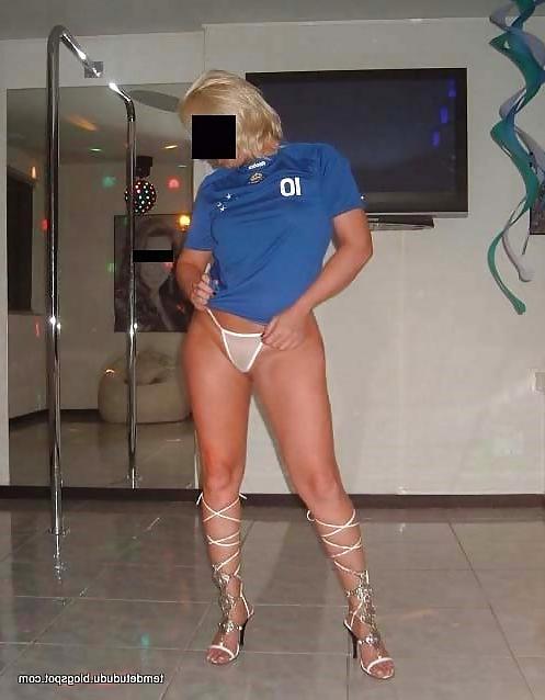 25P Blonde show