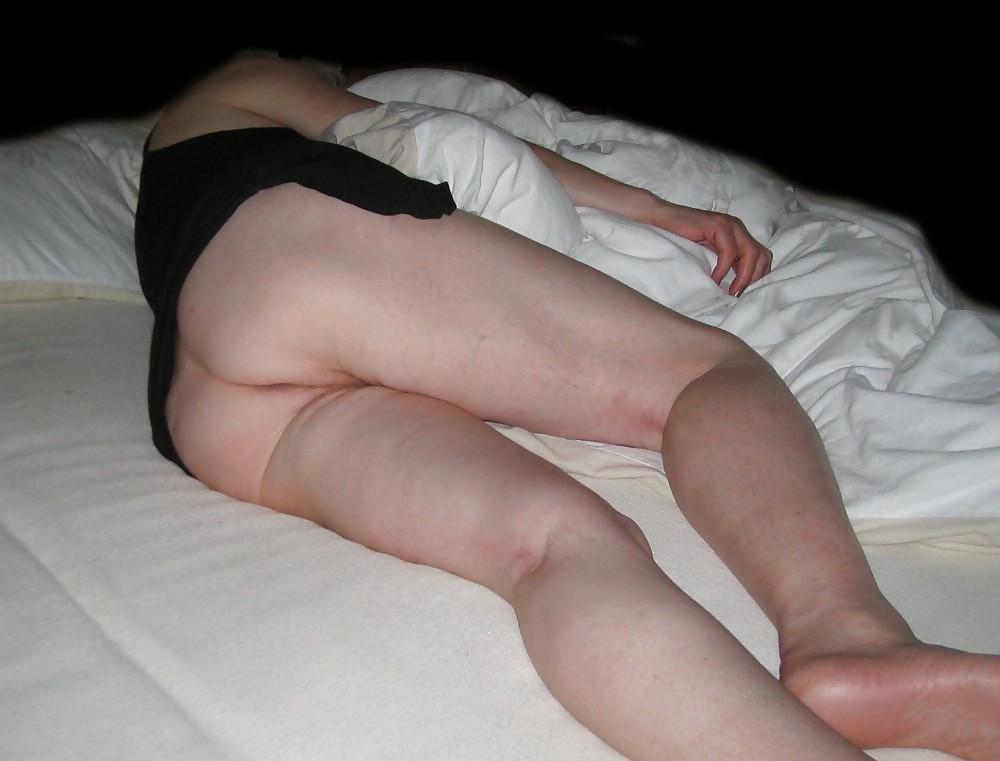 22P Suegra cogida dormida y moqueda
