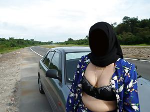 14P Malaysian MILF with Tudung