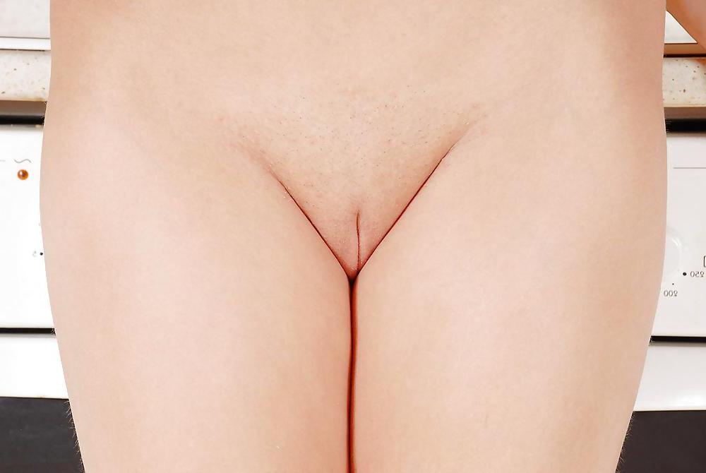 11P Horny Teens and Pussys and Cunts
