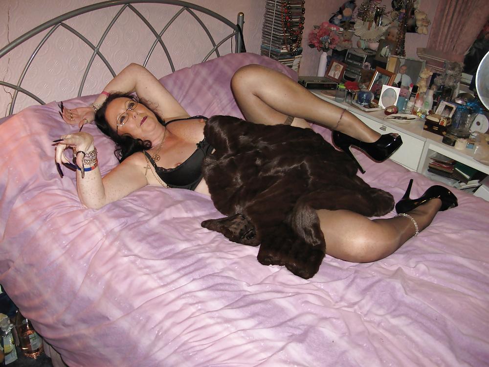 25P Every girl needs her fur!