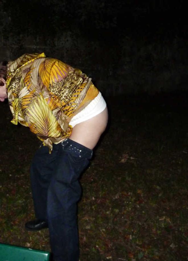 9P My Shy Wife -Outdoor