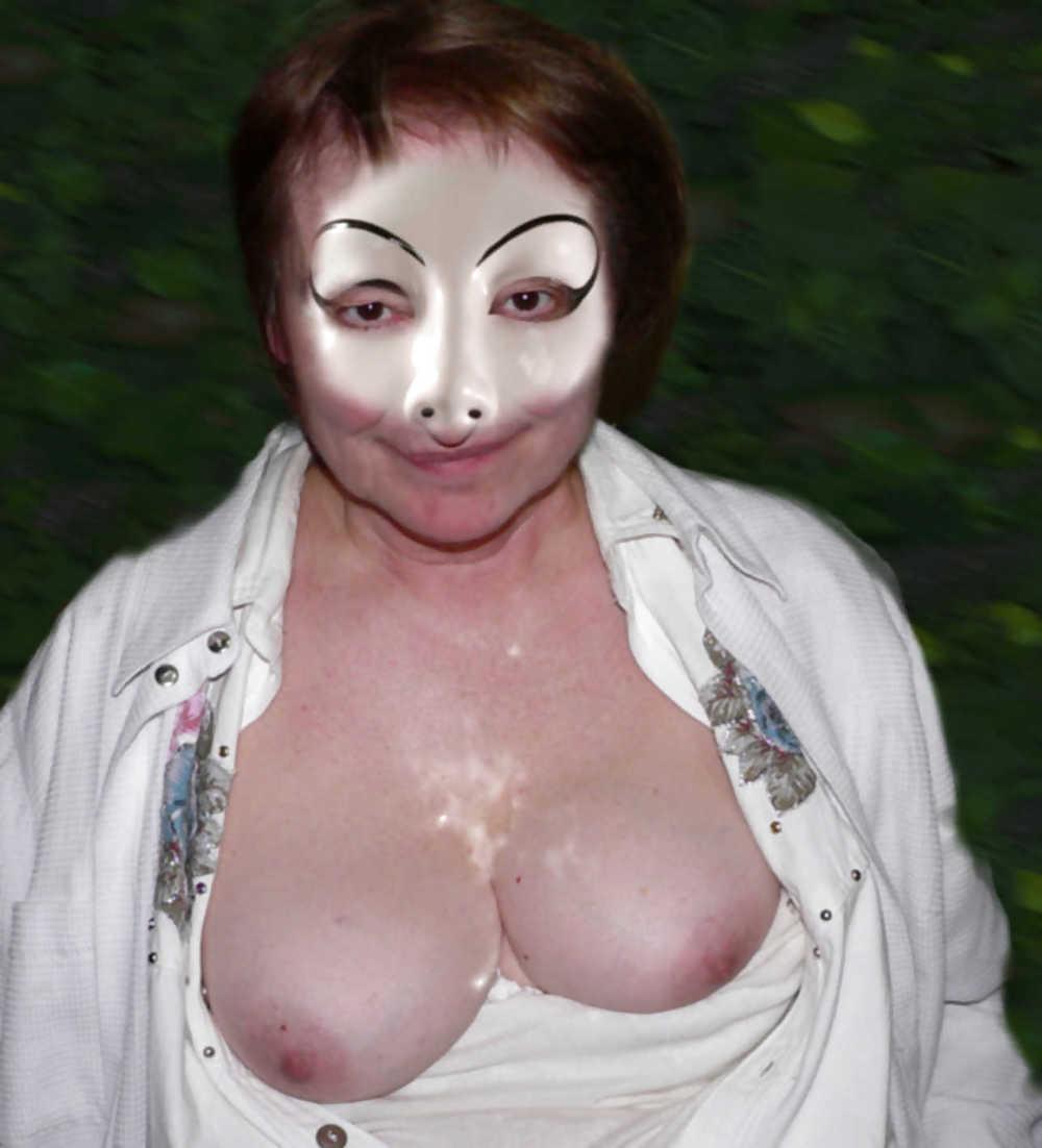 9P My Shy Wife -Outdoor