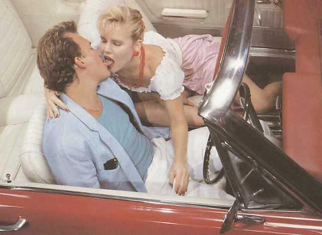 13P Small blonde getting analized in the car