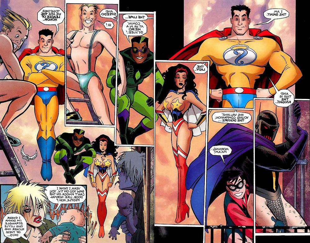25P Super hooker comics