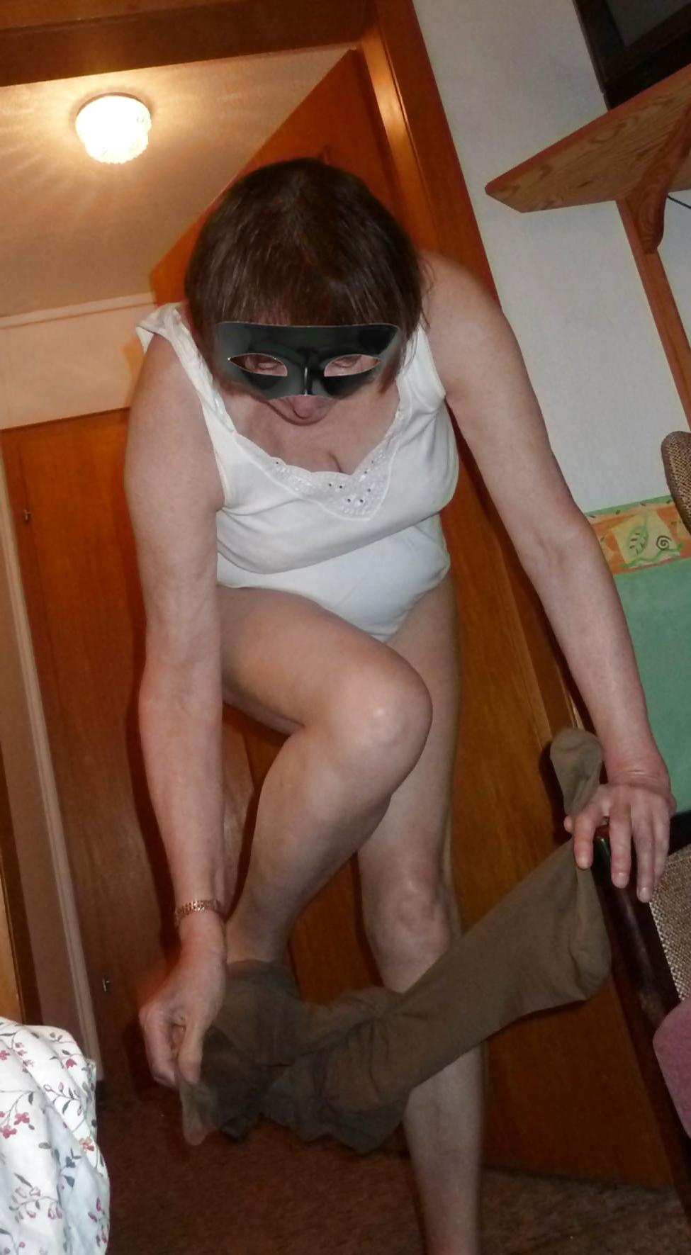 12P My Shy Wife - Nylons