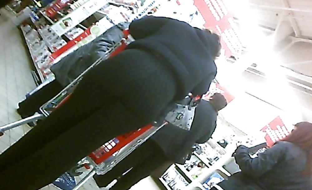 12P Candid ass 