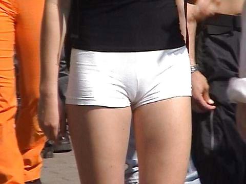 6P Friends camel toes