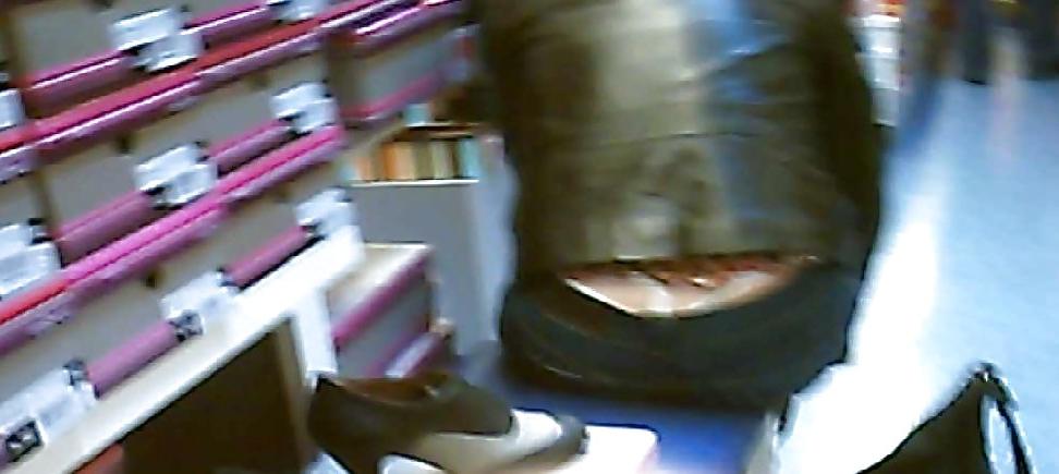 17P Shoes ass thong...oops