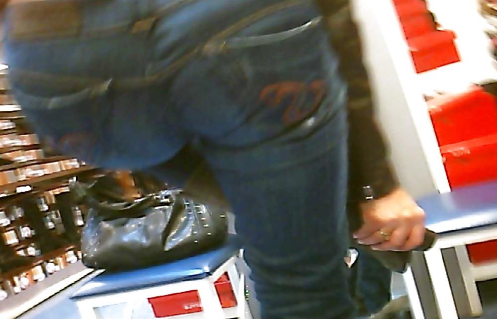 17P Shoes ass thong...oops