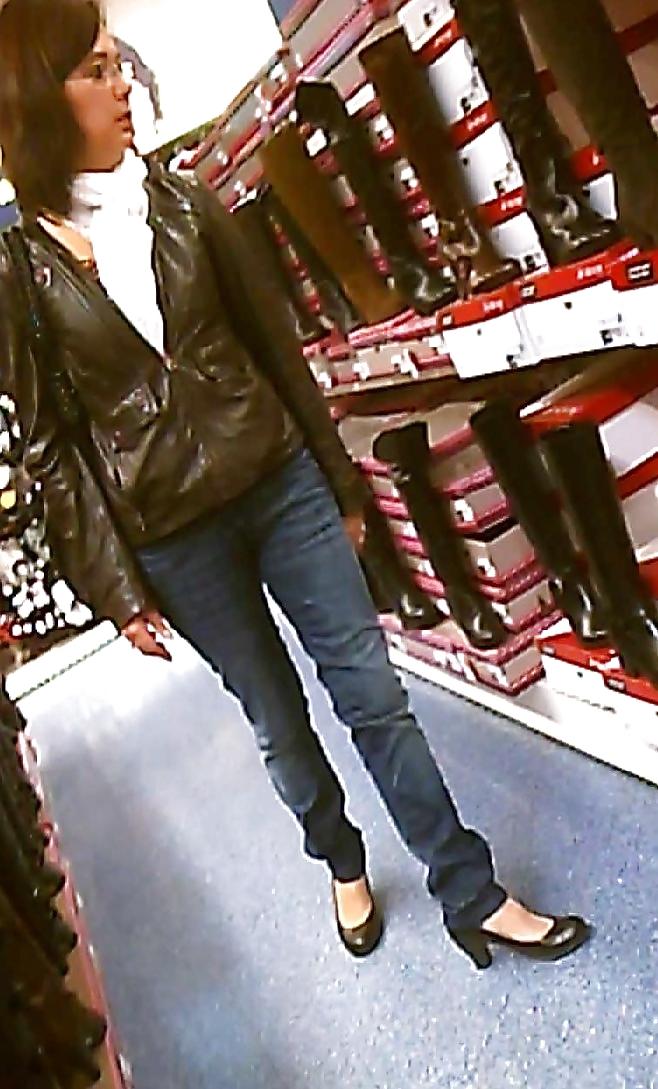 17P Shoes ass thong...oops