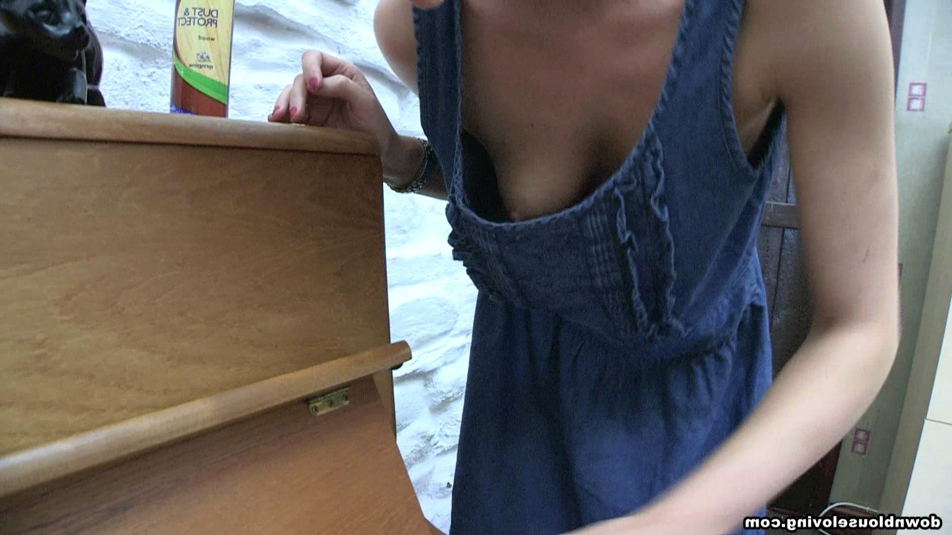 16P Voyeur shots of cutie in dress bending over to show cleavage
