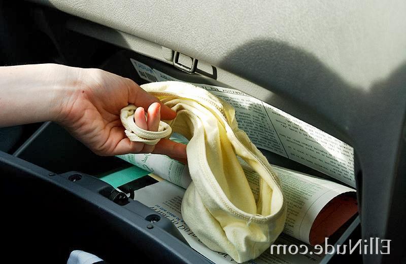 12P fun girl in glasses strips naked in back seat