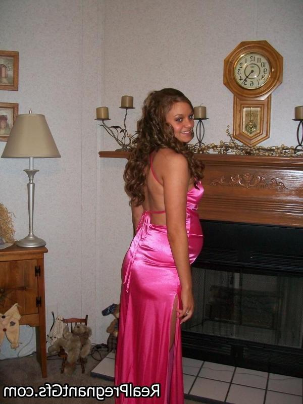 16P Amateur preggo girlfriends