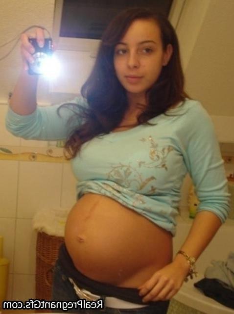 16P Amateur preggo girlfriends