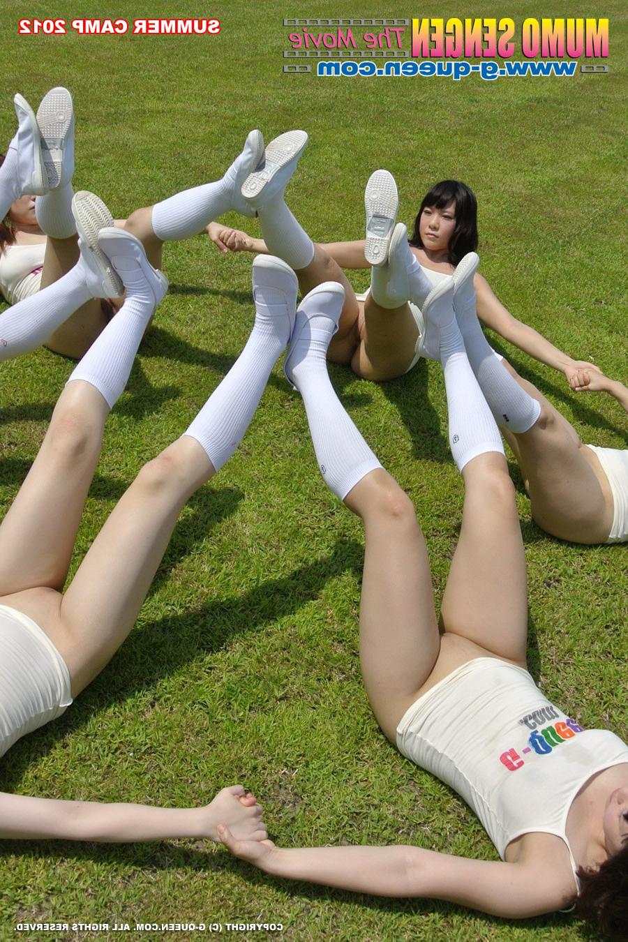 18P Young Japanese Shaved Girls