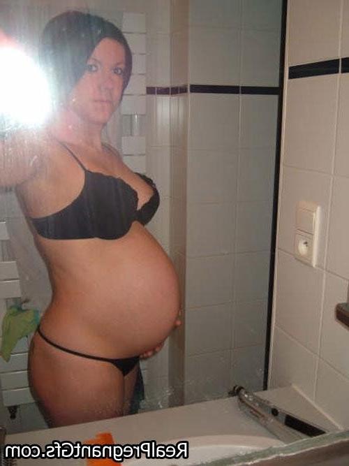 16P Amateur preggo girlfriends