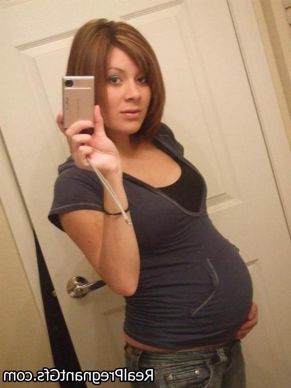 16P Amateur preggo girlfriends