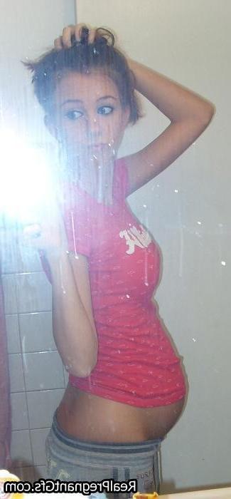 16P Amateur preggo girlfriends