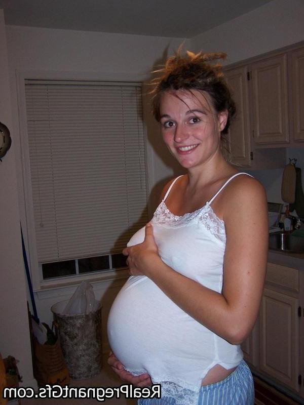 16P Amateur preggo girlfriends